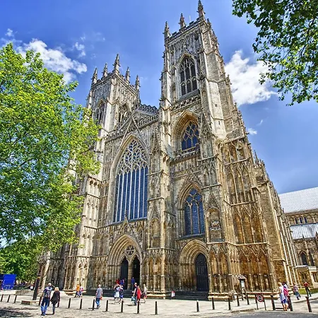 Stylish Modern Flat With Parking - Pass The Keys Apartamento York