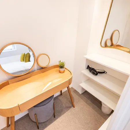 12 Bootham Court Stylish Modern 2-bed Flat In With Parking Pass The Keys 公寓 约克