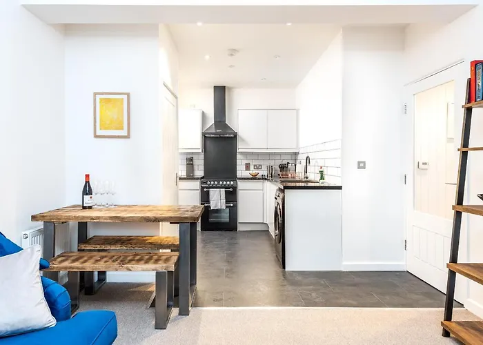Lägenhet 12 Bootham Court Stylish Modern 2-bed Flat In With Parking Pass The Keys *