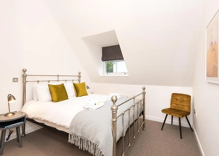 Lägenhet 12 Bootham Court Stylish Modern 2-bed Flat In With Parking Pass The Keys